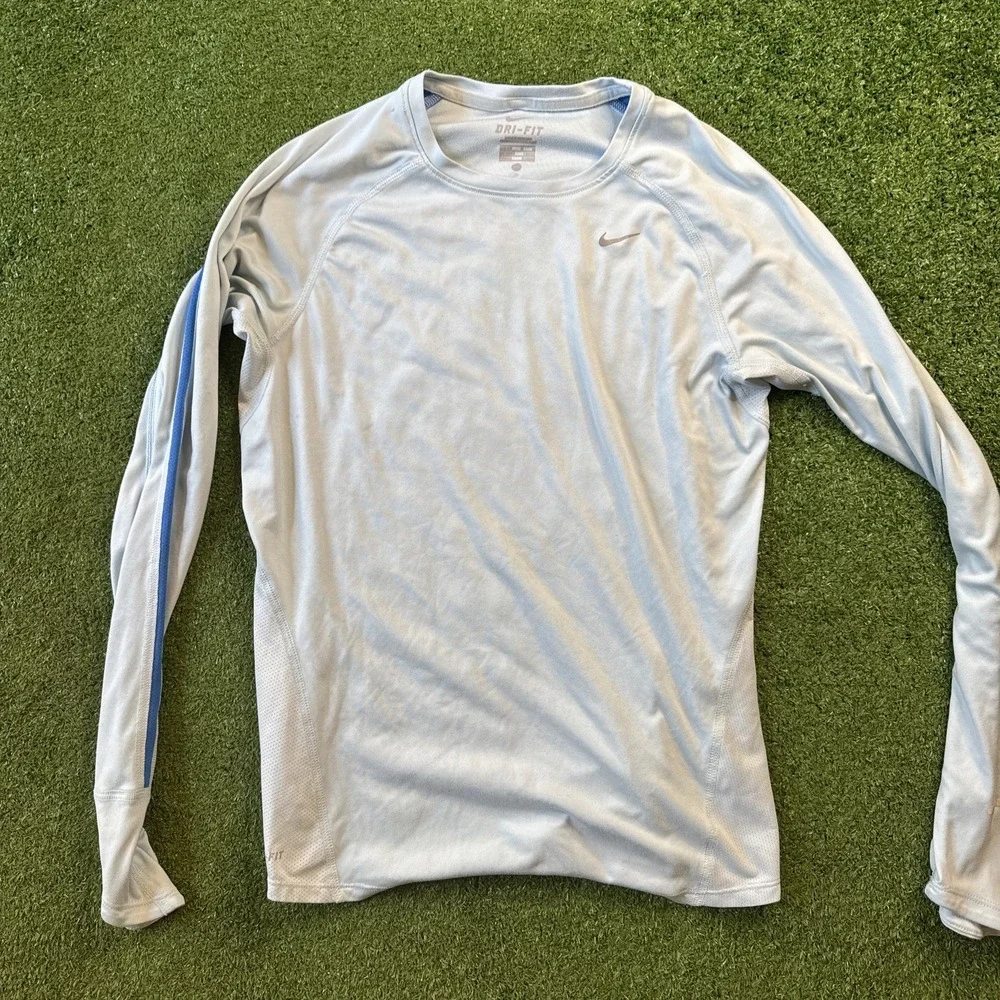 Nike Dri-Fit Purple Crewneck Long Sleeve‎ Athletic Tee Shirt Medium Polyester